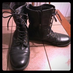 🎉Final Markdown🎉 Fashion Combat Boots Size 10